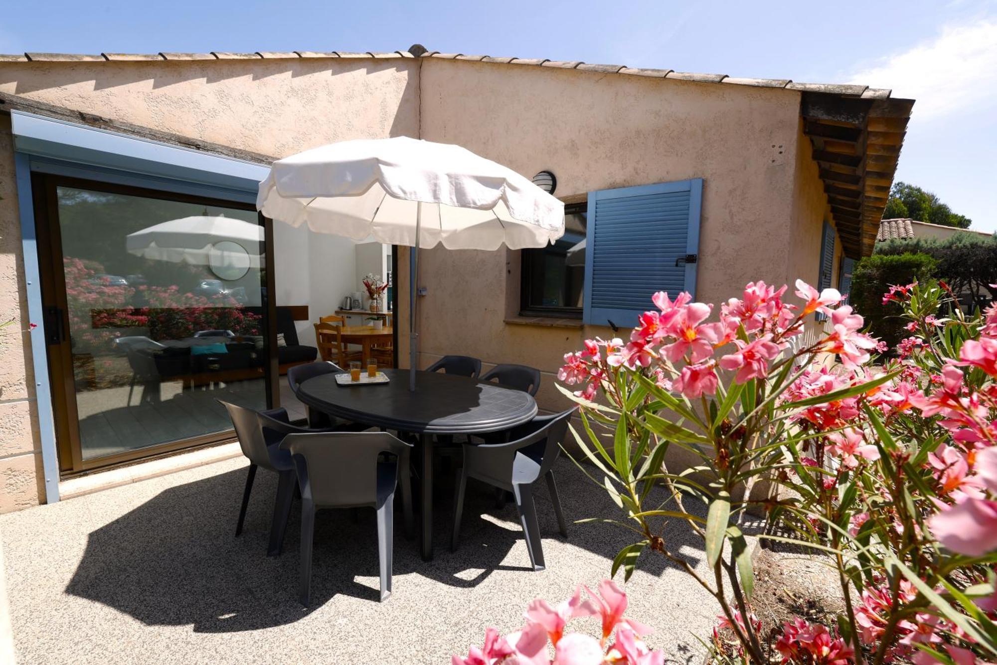 Village Vacances De Ramatuelle - Le Sentier Des Pins Luaran gambar