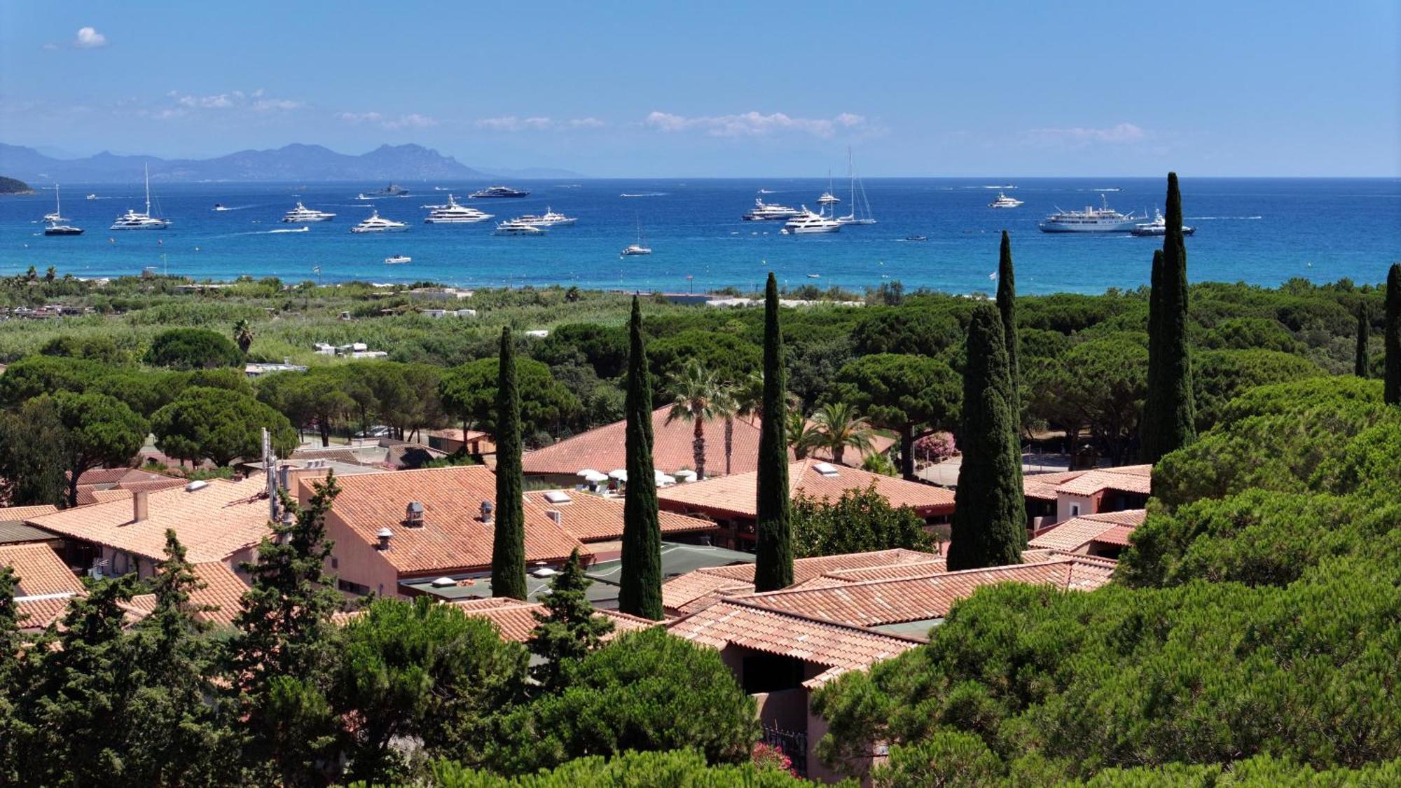 Village Vacances De Ramatuelle - Le Sentier Des Pins Luaran gambar